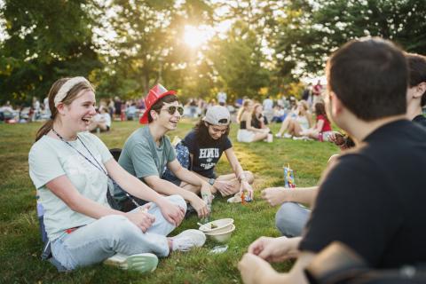 UNH students at UDay